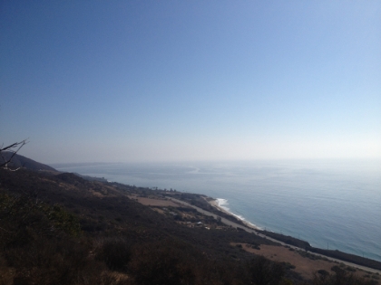 A prominent peak at 550'.