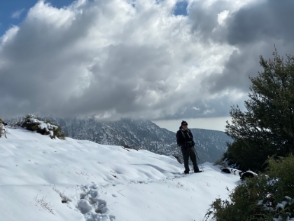 Probably a good 6 inches of snow up here, but some foreboding clouds are starting to move in.