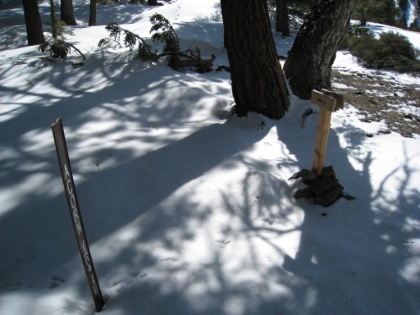 I made it to the top of the Acorn Trail in good time, nearly 30min faster than my previous attempts. This is mostly due to the fact that I am using boots and crampons this trip rather than snowshoes. After comparing the two, I can definitively say that snowshoes are much faster, less work, and more fun in deep powder, but crampons are massively easier, safer, and faster on very steep or technical terrain.