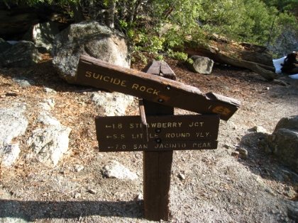 The first signpost. 7 miles to go. I'm now at 6900'.